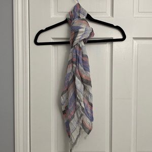 LOFT Lightweight scarf